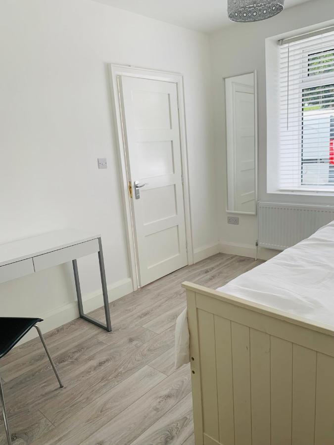 Station House Villa Балина Екстериор снимка